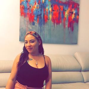 Meet your Posher, Julissa